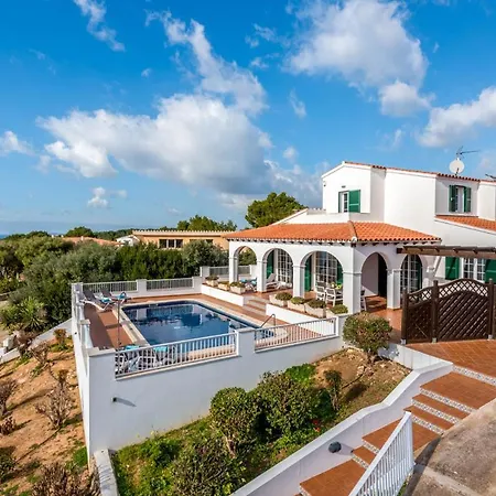 Sleeps 8 With Pool And Air Con Villa Santo Tomás